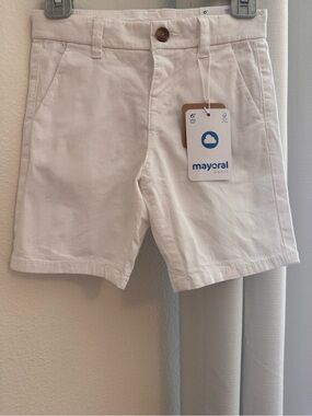 💙 Mayoral Boys White Chino Shorts – Size 5 (110 cm) – NWT